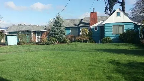 1120 E Park St, Grants Pass, OR 97527 photo 1