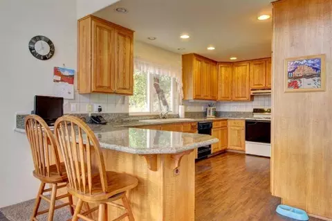 597 Worthington Rd, Eagle Point, OR 97524 photo 5
