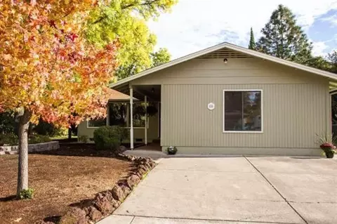 111 S Rose St, Phoenix, OR 97535 photo 1