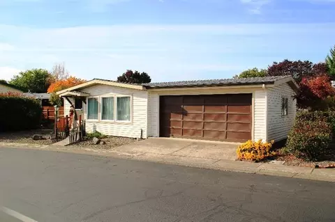 555 Freeman Rd #12, Central Point, OR 97502 photo 4