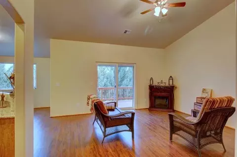 539 N Heights Dr, Eagle Point, OR 97524 photo 8