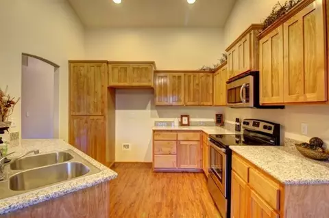 539 N Heights Dr, Eagle Point, OR 97524 photo 7