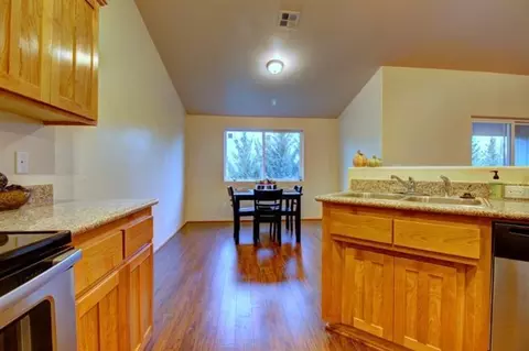 539 N Heights Dr, Eagle Point, OR 97524 photo 5