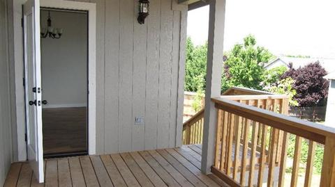 551 N Heights Dr, Eagle Point, OR 97524 photo 11