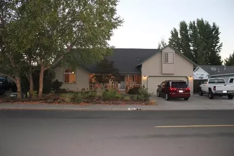 554 Crystal, Eagle Point, OR 97524 photo 1