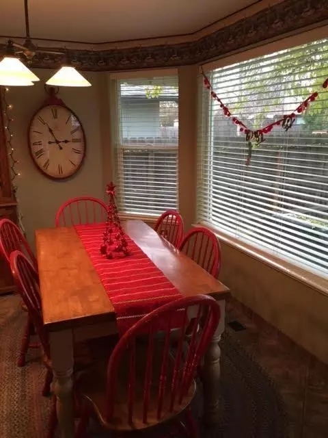 554 Crystal, Eagle Point, OR 97524 photo 19