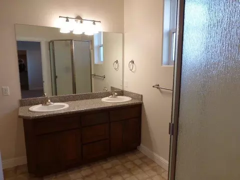 590 Barton Rd, Eagle Point, OR 97524 photo 12