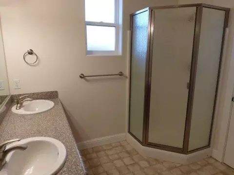 590 Barton Rd, Eagle Point, OR 97524 photo 13