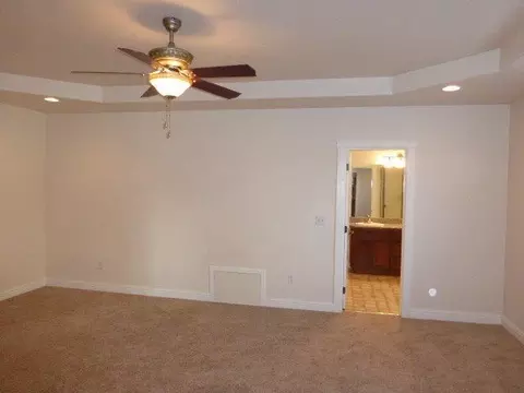590 Barton Rd, Eagle Point, OR 97524 photo 11