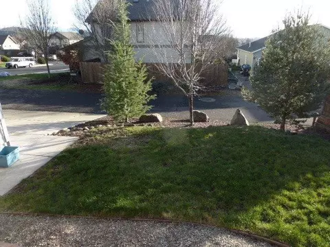 590 Barton Rd, Eagle Point, OR 97524 photo 22