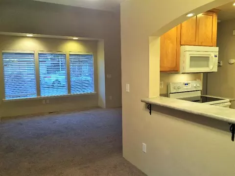 351 Live Oak Loop, Central Point, OR 97502 photo 8