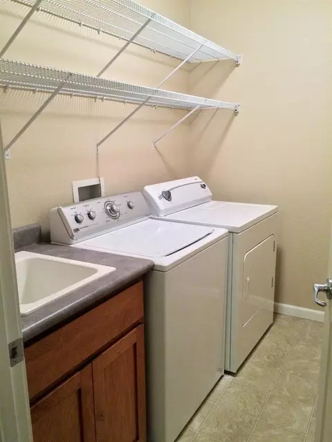 351 Live Oak Loop, Central Point, OR 97502 photo 20