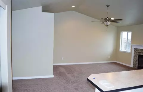 908 Pendleton Dr, Medford, OR 97501 photo 23