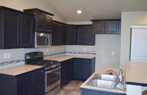 908 Pendleton Dr, Medford, OR 97501 photo 21