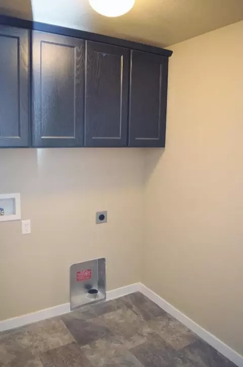 908 Pendleton Dr, Medford, OR 97501 photo 13