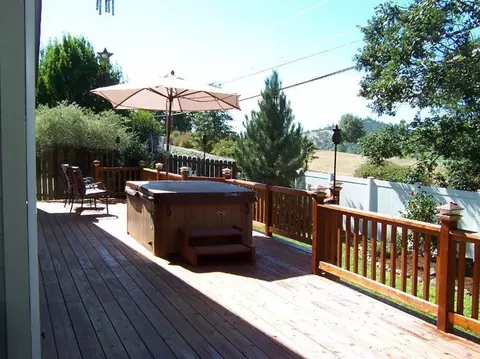 671 Cedar Wood, Eagle Point, OR 97524 photo 5
