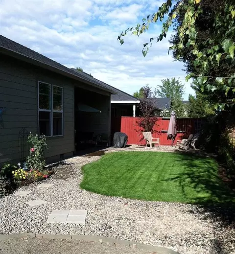 954 Black Wolf Ln, Eagle Point, OR 97524 photo 30
