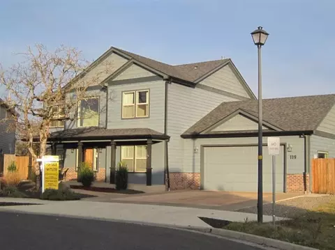 119 Oak Point Dr, Eagle Point, OR 97524 photo 1