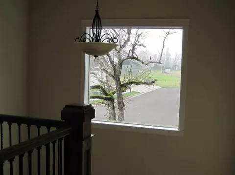 119 Oak Point Dr, Eagle Point, OR 97524 photo 10