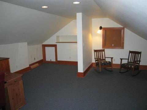 231 Gresham, Ashland, OR 97520 photo 11