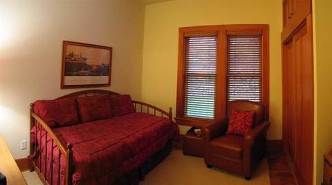 231 Gresham, Ashland, OR 97520 photo 7