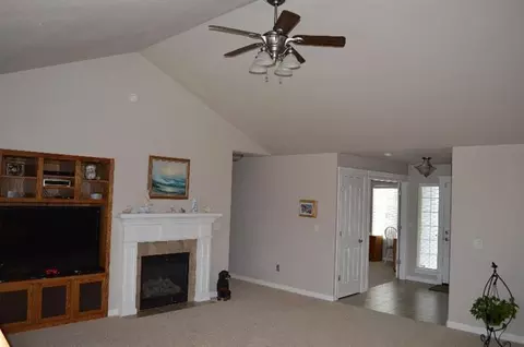 643 Sheffield Dr, Eagle Point, OR 97524 photo 8