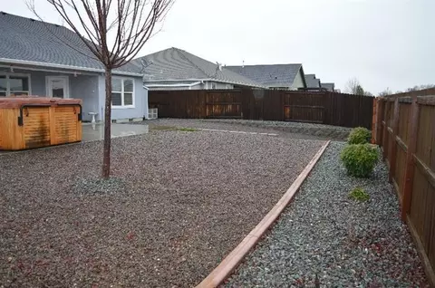 643 Sheffield Dr, Eagle Point, OR 97524 photo 6