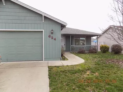 624 Karic Way, Eagle Point, OR 97524 photo 1