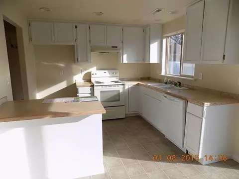 624 Karic Way, Eagle Point, OR 97524 photo 3