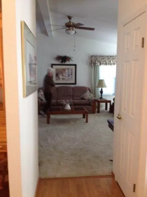 555 Freeman Rd #241, Central Point, OR 97502 photo 2