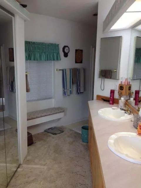 555 Freeman Rd #241, Central Point, OR 97502 photo 8