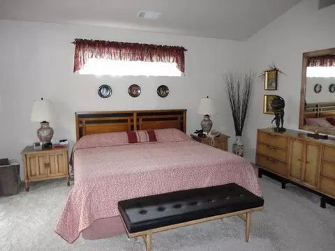 953 Black Wolf Ln, Eagle Point, OR 97524 photo 10