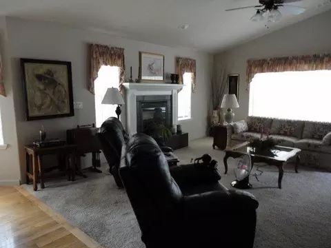 953 Black Wolf Ln, Eagle Point, OR 97524 photo 7