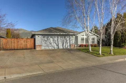 128 Meadow View Dr, Phoenix, OR 97535 photo 18