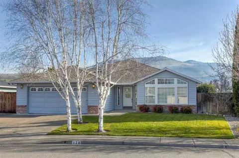 128 Meadow View Dr, Phoenix, OR 97535 photo 19