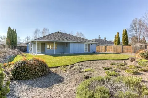 128 Meadow View Dr, Phoenix, OR 97535 photo 11