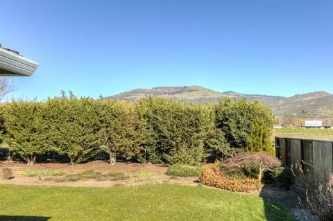 128 Meadow View Dr, Phoenix, OR 97535 photo 10