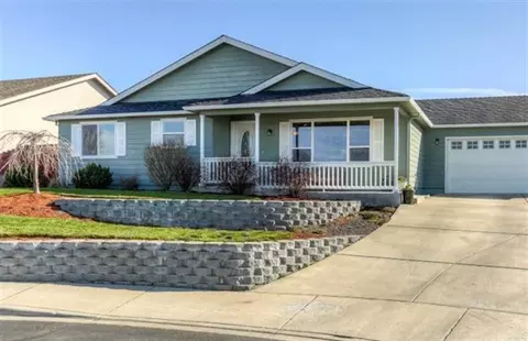 25 Woodcrest Cir, Eagle Point, OR 97524 photo 1