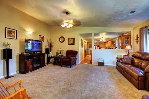 160 Mason Way, Eagle Point, OR 97524 photo 7