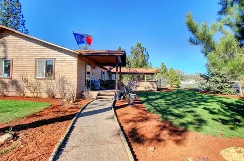 160 Mason Way, Eagle Point, OR 97524 photo 2