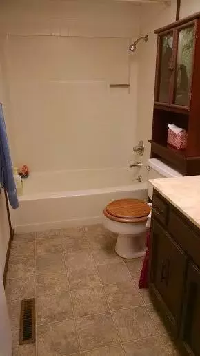 1120 Freeman, Central Point, OR 97502 photo 8