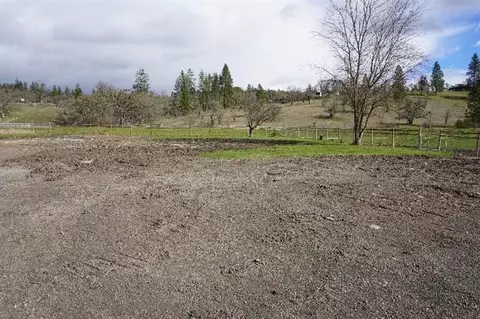 277 Dessery, Eagle Point, OR 97524 photo 27