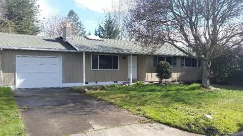 88 Tracy, Eagle Point, OR 97524 photo 1