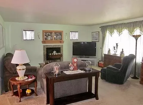 914 Crystal Dr, Eagle Point, OR 97524 photo 6