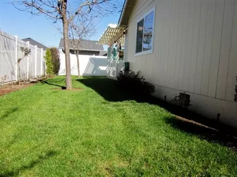 914 Crystal Dr, Eagle Point, OR 97524 photo 24