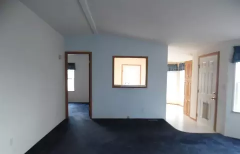 955 Ironwood Dr, Eagle Point, OR 97524 photo 3
