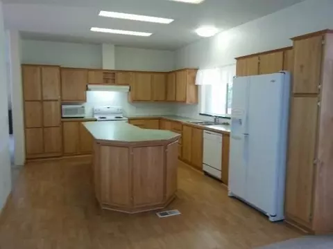 791 S Shasta, Eagle Point, OR 97524 photo 8