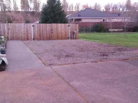 791 S Shasta, Eagle Point, OR 97524 photo 17