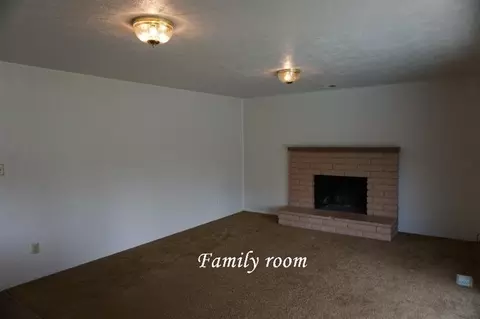 75 Donna Way, Central Point, OR 97502 photo 11