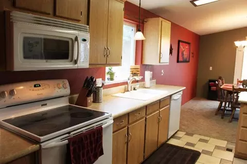 6446 Tolo, Central Point, OR 97502 photo 9